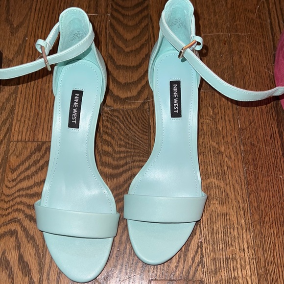 Nine West Brand New Sandals - Picture 1 of 4